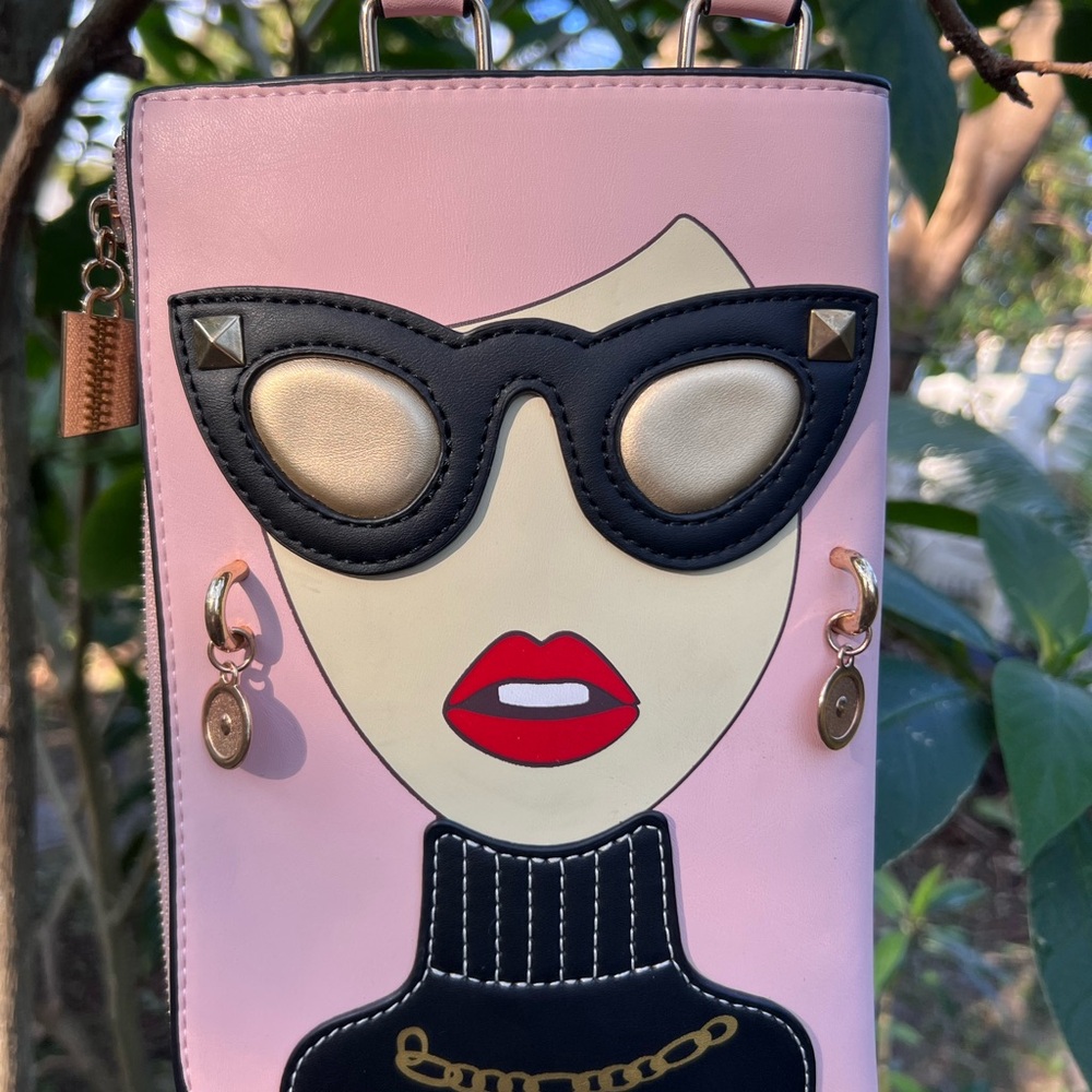 Adorbs! Pink Lady Face 3D Artsy Crossbody Bag NEW